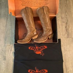 WOODLAND Freebird Boot- Leather, tan, good condition. Size 7